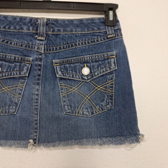Aéropostale Y2K Distressed Front Frayed Slits Denim Micro Mini Skirt Size 1/2 - Picture 6 of 8